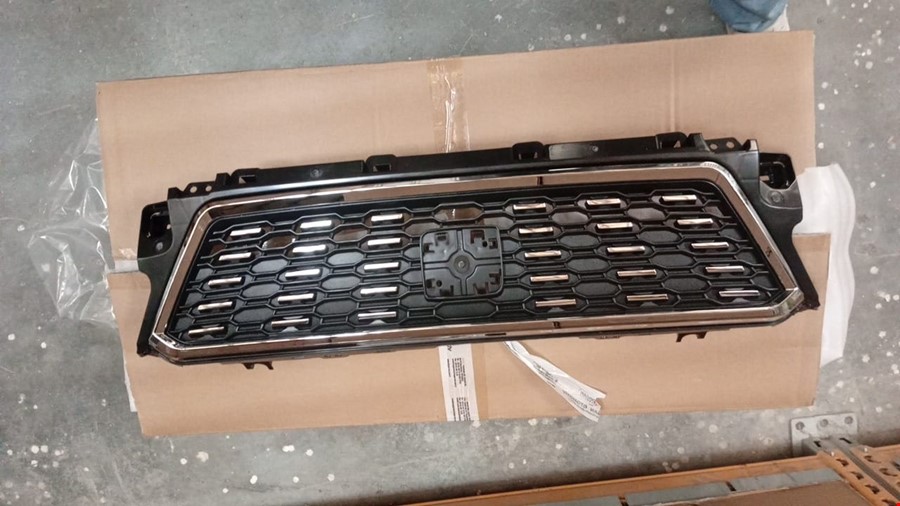 Seat Arona Ön Panjur (Kromlu) Arona 2018- Psaparcam 6F98536549B9